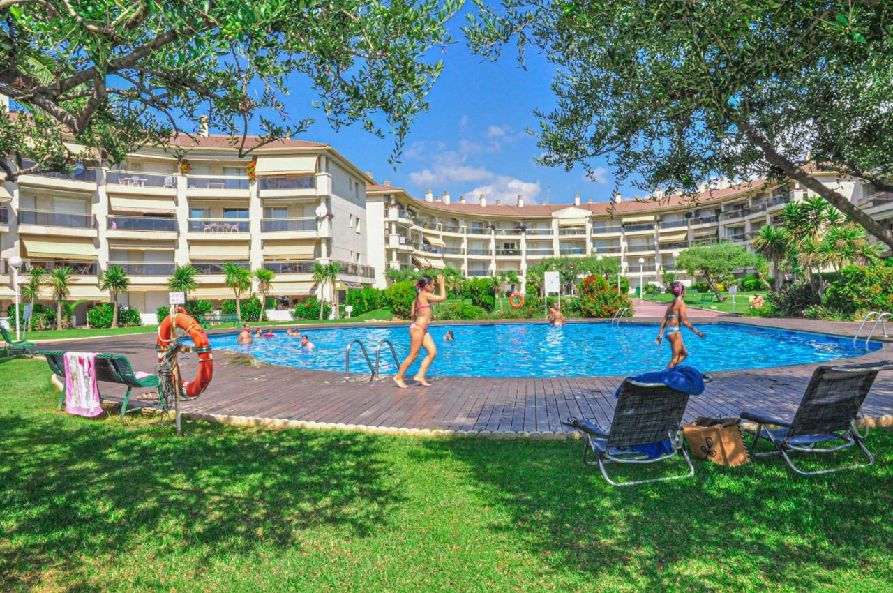 Апартаменти Golf A Bjos 9 Only Families Камбрілс Екстер'єр фото